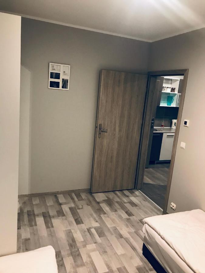 Apartament C18 耶莱尼亚古拉 外观 照片