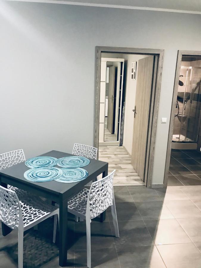 Apartament C18 耶莱尼亚古拉 外观 照片